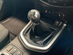 2023 Nissan Navara ST-X