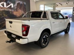 2023 Nissan Navara ST-X