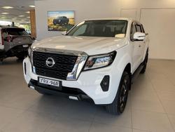 2023 Nissan Navara ST-X