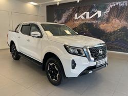 2023 Nissan Navara ST-X