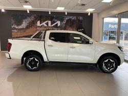 2021 Nissan Navara ST-X