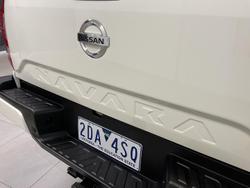 2021 Nissan Navara ST-X