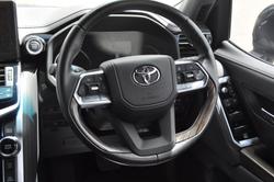 2022 Toyota Landcruiser VX