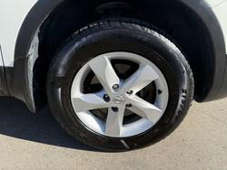 2011 Nissan
Dualis ST