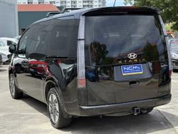 2021 Hyundai STARIA Highlander