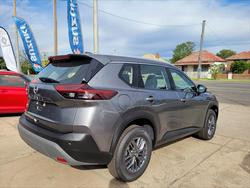 2025 Nissan X-TRAIL ST