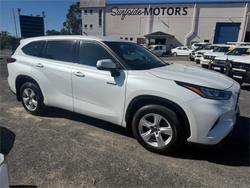 2022 TOYOTA
KLUGER GX HYBRID AWD