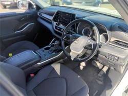 2022 TOYOTA
KLUGER GX HYBRID AWD