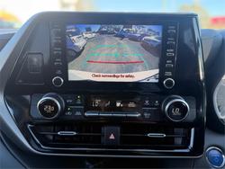 2022 TOYOTA
KLUGER GX HYBRID AWD