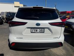 2022 TOYOTA
KLUGER GX HYBRID AWD