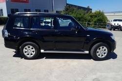 2012 Mitsubishi Pajero GLX-R