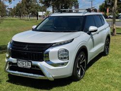 2021 Mitsubishi Outlander Exceed