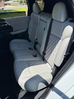 2021 Mitsubishi Outlander Exceed