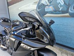 2024 Yamaha YZF-R1 Black