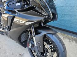2024 Yamaha YZF-R1 Black