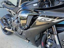 2024 Yamaha YZF-R1 Black