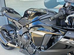 2024 Yamaha YZF-R1 Black