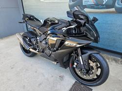 2024 Yamaha YZF-R1 Black