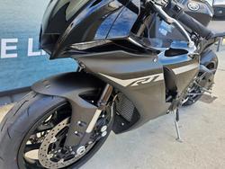 2024 Yamaha YZF-R1 Black