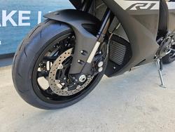 2024 Yamaha YZF-R1 Black
