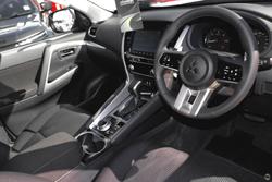 2025 Mitsubishi Pajero Sport GLX