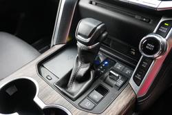 2021 Toyota Landcruiser VX