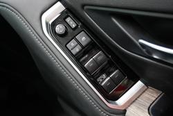 2021 Toyota
Landcruiser VX