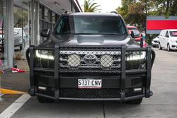 2021 Toyota
Landcruiser VX