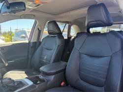 2021 TOYOTA RAV4 CRUISER (2WD)