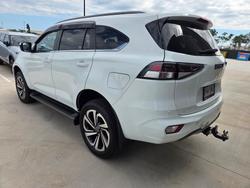 2022 Isuzu MU-X LS-T