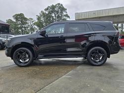 2025 Isuzu MU-X X-TERRAIN