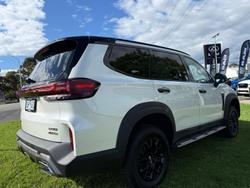 2025 LDV D90 Executive