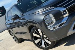 2025 Mitsubishi Outlander Exceed Tourer