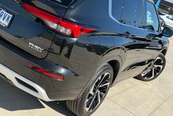 2025 Mitsubishi Outlander PHEV Exceed Tourer