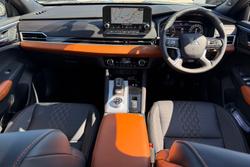 2025 Mitsubishi Outlander PHEV Exceed Tourer