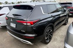 2025 Mitsubishi Outlander PHEV Exceed Tourer