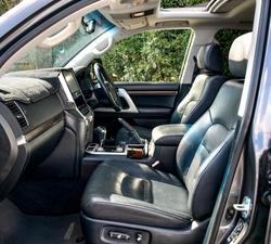 2017 Toyota Landcruiser VX