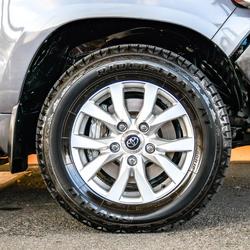 2017 Toyota Landcruiser VX