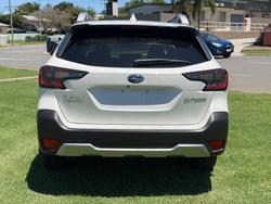 2025 Subaru Outback AWD Touring