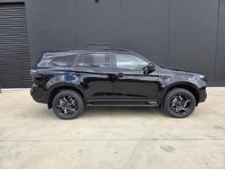 2025 Isuzu MU-X X-TERRAIN