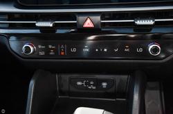 2025 Kia Sportage SX