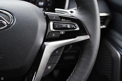 2025 LDV
D90 Executive