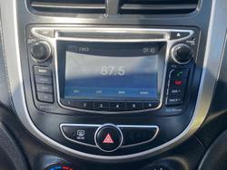 2014 Hyundai Accent Active