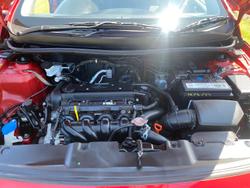 2014 Hyundai Accent Active