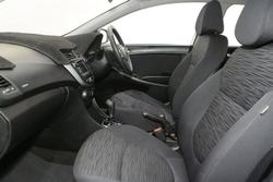 2016 Hyundai Accent Active