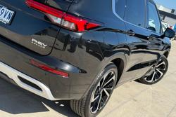 2025 Mitsubishi Outlander PHEV Exceed