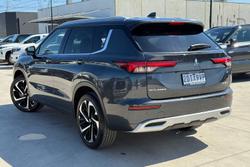 2025 Mitsubishi Outlander PHEV Exceed