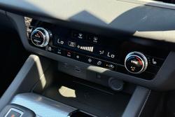 2025 Mitsubishi Outlander PHEV Exceed