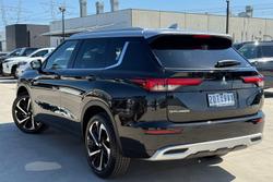 2025 Mitsubishi Outlander PHEV Exceed Tourer