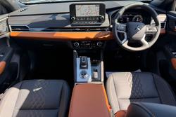 2025 Mitsubishi Outlander PHEV Exceed Tourer